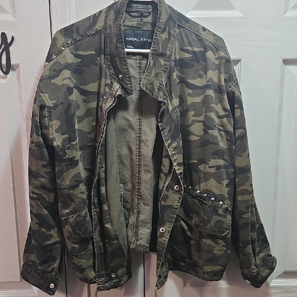 Kendall And Kylie Womens Camo Jacket